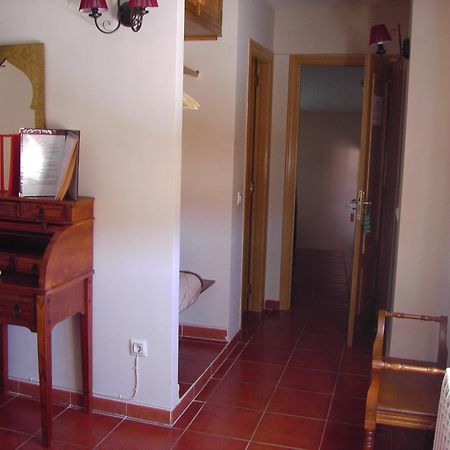 Hotel Rural El Yantar De Gredos San Martin del Pimpollar Bagian luar foto