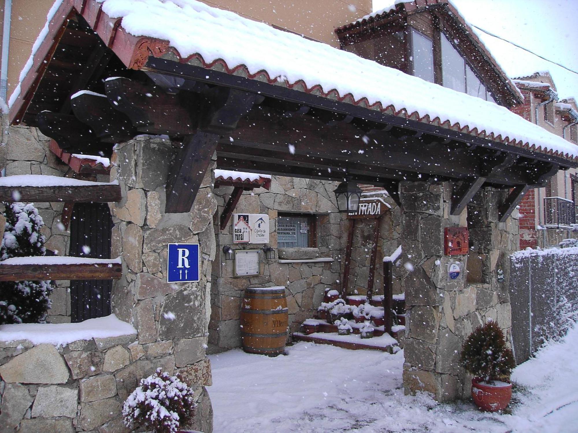 Hotel Rural El Yantar De Gredos San Martin del Pimpollar Bagian luar foto