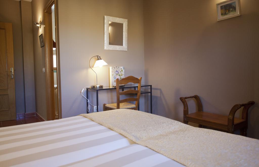 Hotel Rural El Yantar De Gredos San Martin del Pimpollar Bagian luar foto