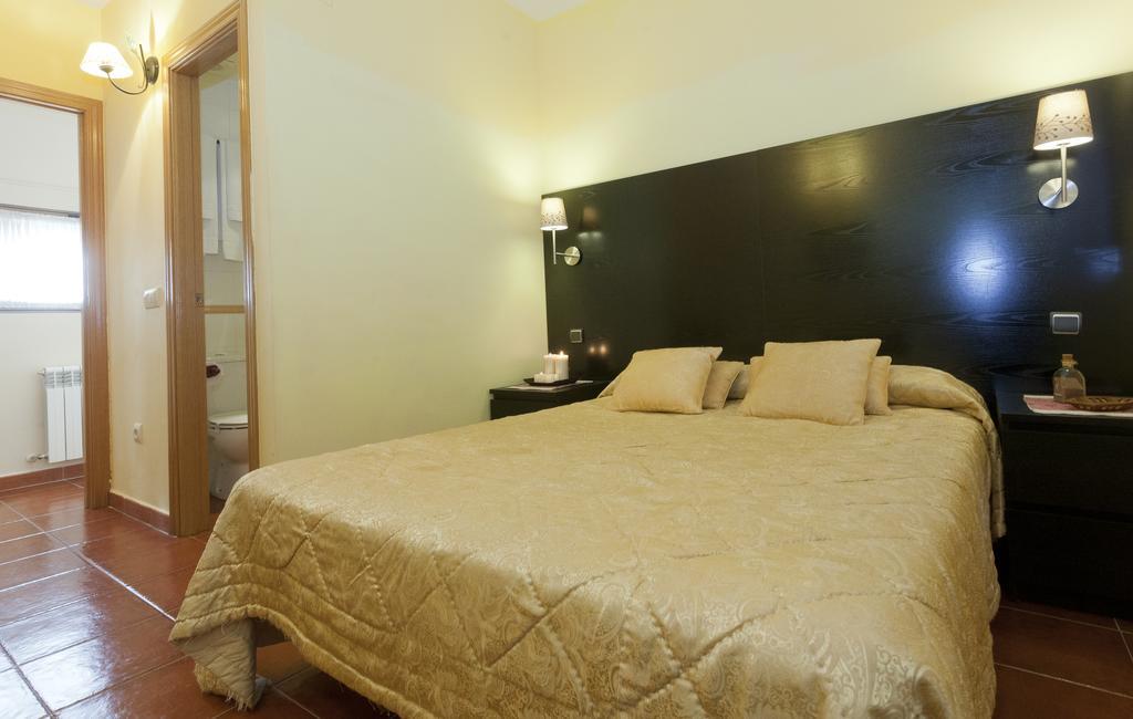 Hotel Rural El Yantar De Gredos San Martin del Pimpollar Bagian luar foto